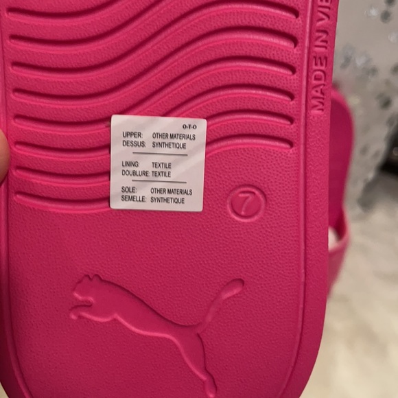 Puma hot pink slides - Picture 3 of 4